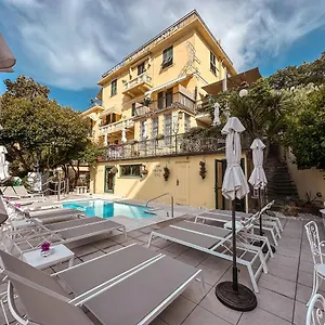 Anita Hotel