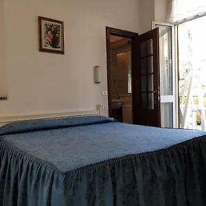  Pensión Sabini Rentals -